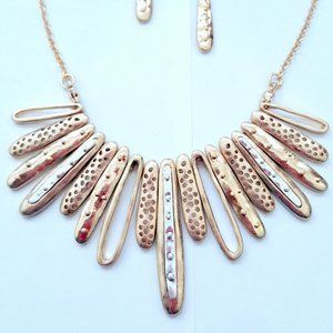 Burnish Gold/Silvertone Hammered Metal Fringe Bib Necklace and Earring Set